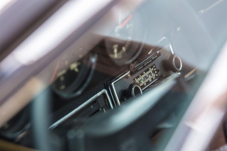 Панель приборов Porsche 911 S 2.2 Targa (911) 1969 года  (фото 37 из 42)